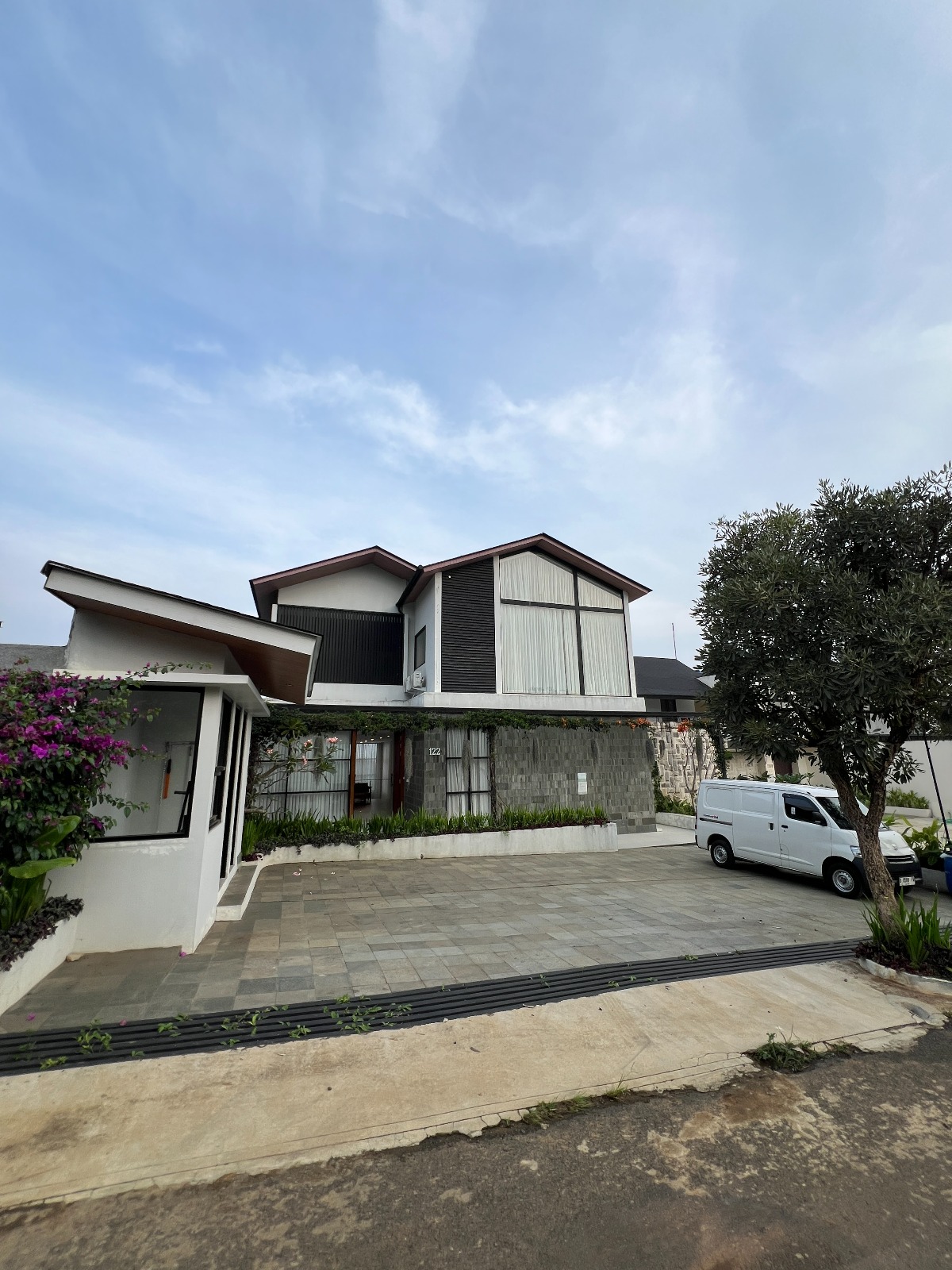 Beverly Hill Mountain View Villa: Definisi Ketenangan di Atas Awan Kota Bandung Beverly Hill Mountain View Villa: Definisi Ketenangan di Atas Awan Kota Bandung
