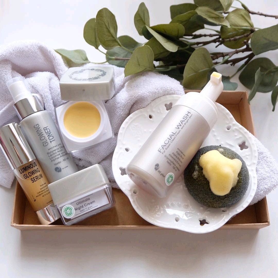 Mengenal Skincare Routine & Produk Skincare Untuk Pemula Mengenal Skincare Routine & Produk Skincare Untuk Pemula