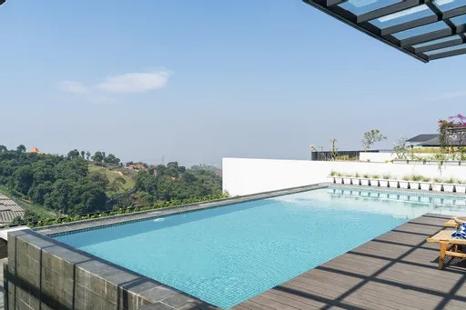 Area Kolam Renang Hangat Beverly Hill Vill Area Kolam Renang Hangat Beverly Hill Vill