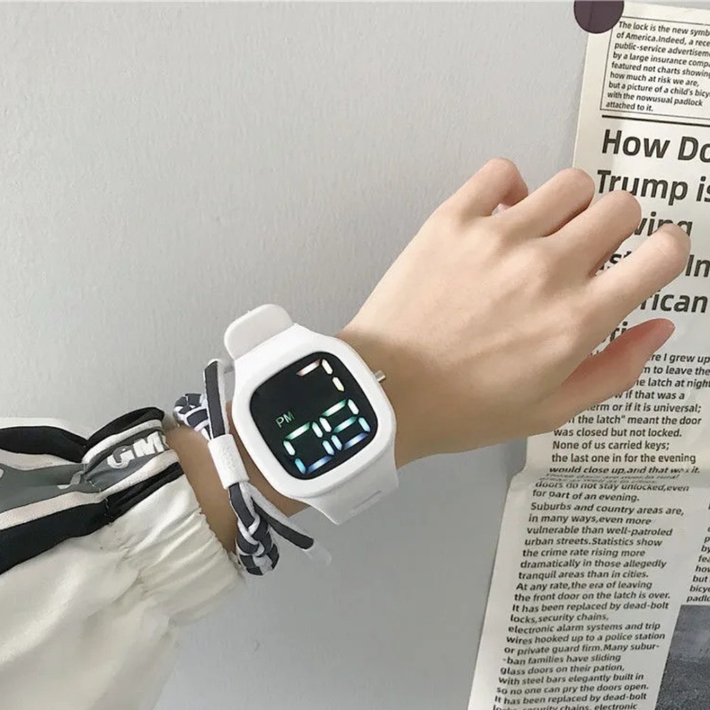 Jam Tangan Digital LED Tahan Air putih
