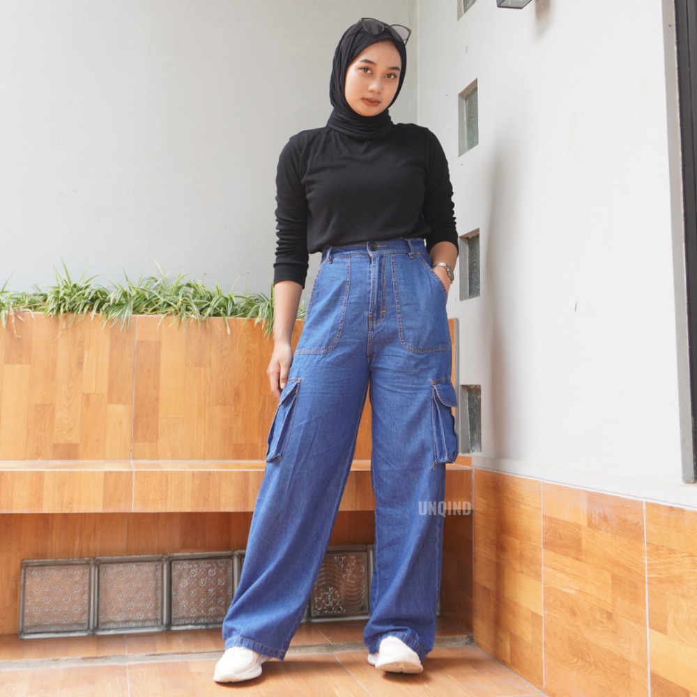 Celana kulot koleksi terbaru uniquee ini cocok banget buat kamu yang suka pakai outfit lucu dan kekinian buat nambahin koleksi outfit hangout kamu,pilihan warna netral yang bisa kamu mix and match dengan berbagai atasan dan pilihan warna