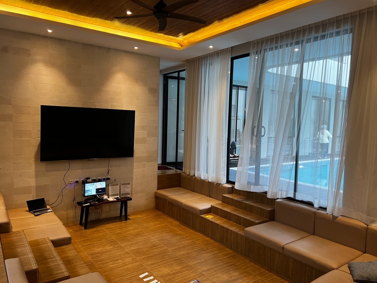 Area Entertainment di Tengah Villa Maplewood