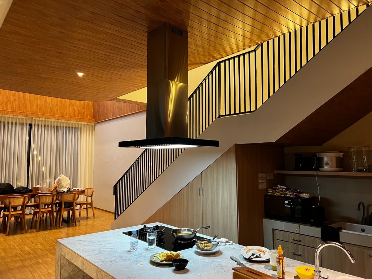 Area Ktichen Maplewood Villa