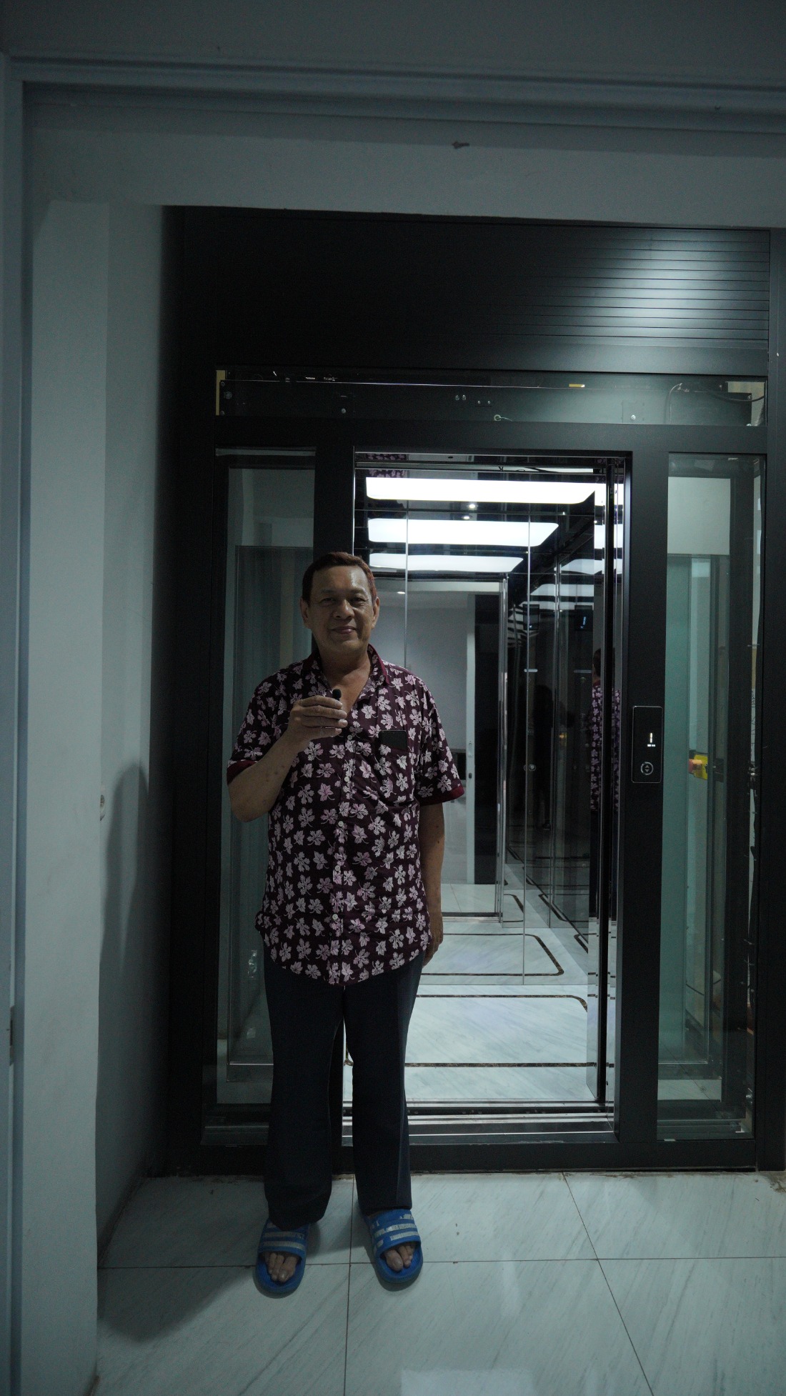 Kepuasan Pelanggan Lift Ruko 3 Lantai di Golf Mediterania, PIK