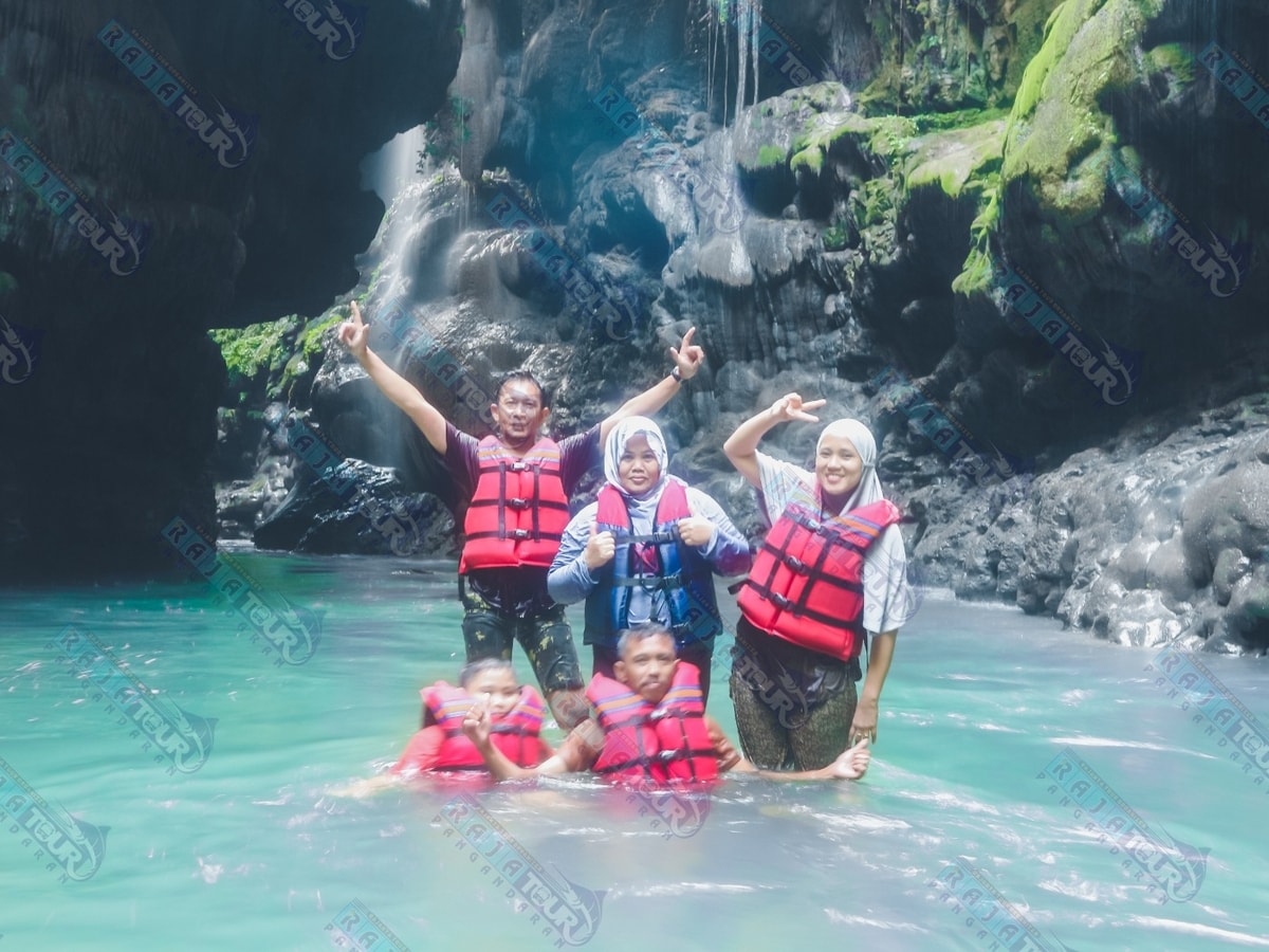 Body Rafting Seru di Sungai Green Canyon