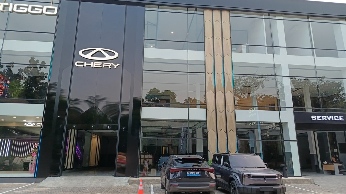 Showroom chery cikarang