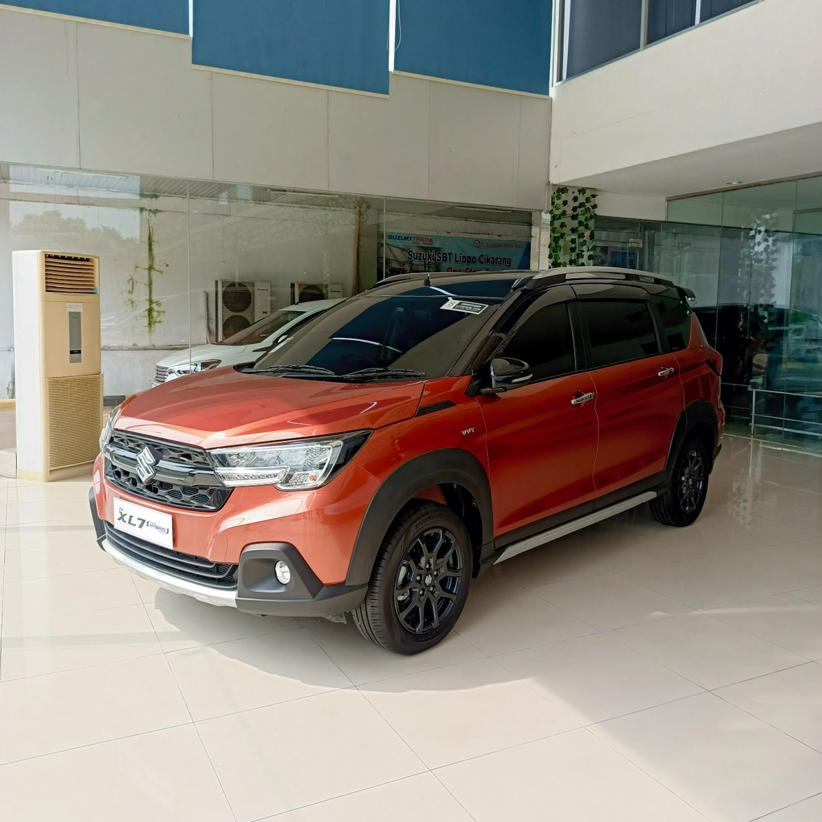 Kenapa Suzuki XL7 Jadi Pilihan SUV Terbaik di 2025?