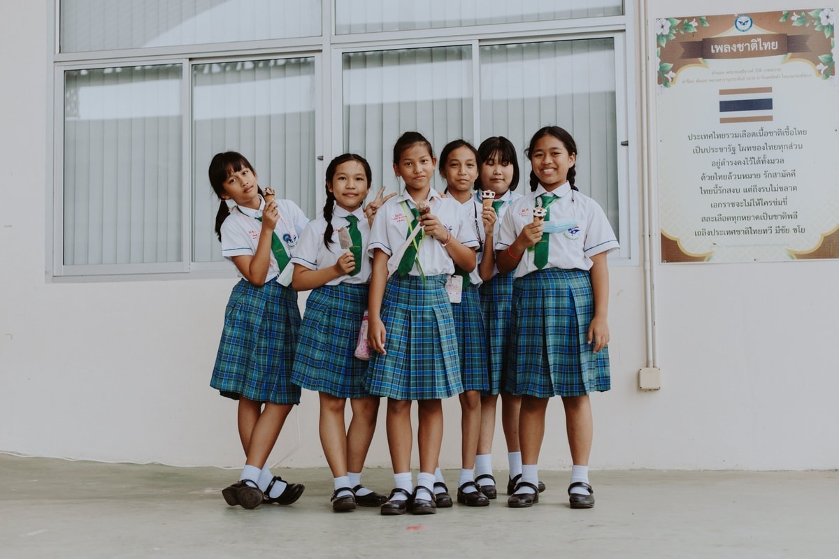 Seragam Sekolah yang Nyaman: Rekomendasi Bahan Terbaik untuk Kenyamanan Siswa