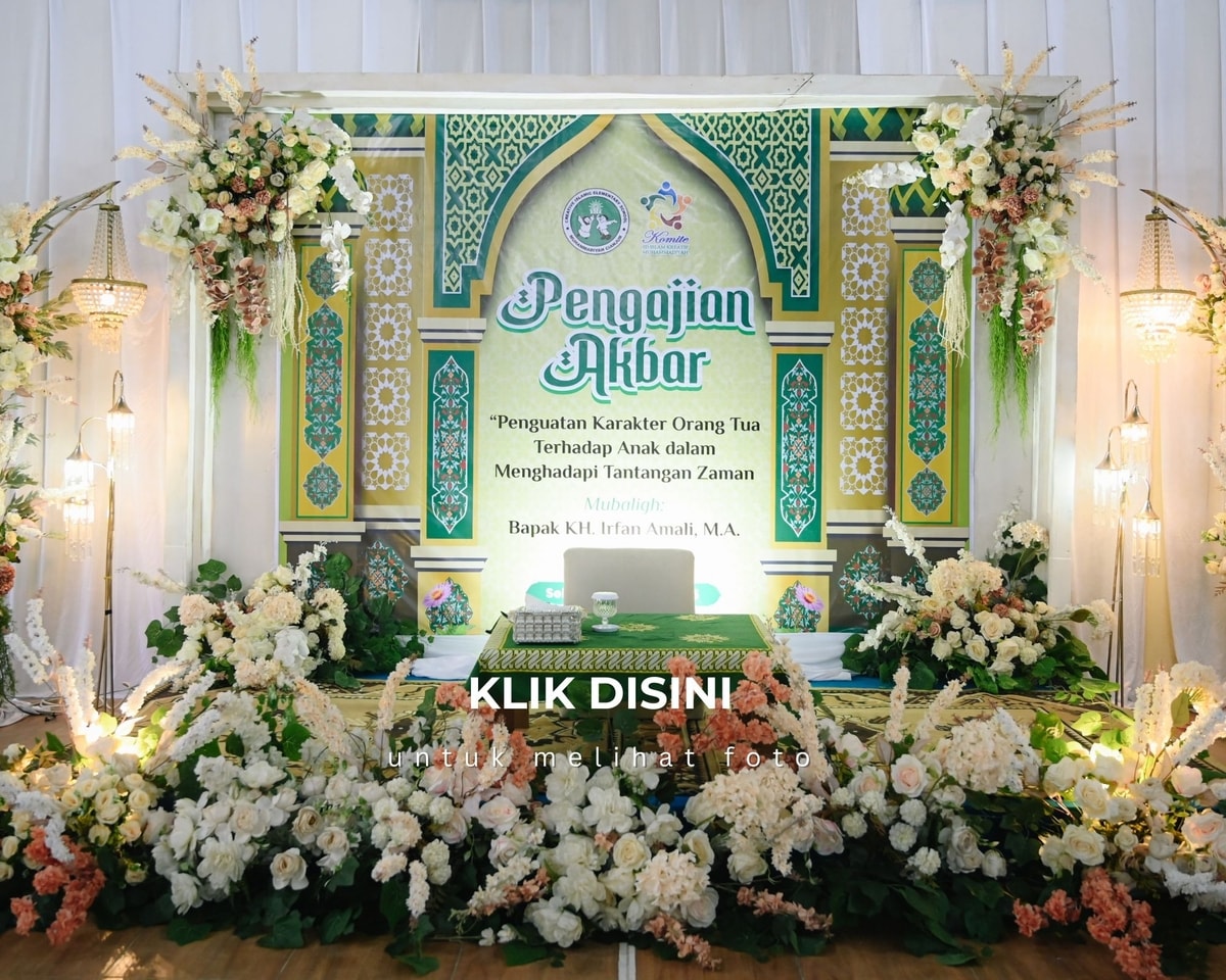 *Klik pada tulisan "KLIK DISINI" yang terdapat dalam foto, anda akan masuk kedalam blog yang berisi foto yang sama seperti di dalam link google drive..

Foto di dalam blog akan kami simpan selama-lamanya tetapi telah kami resize dengan ukuran kualitas foto yang lebih kecil.. kami sarankan setelah google drive terhapus silahkan masuk ke dalam blog agar dapat mengakses seluruh foto.