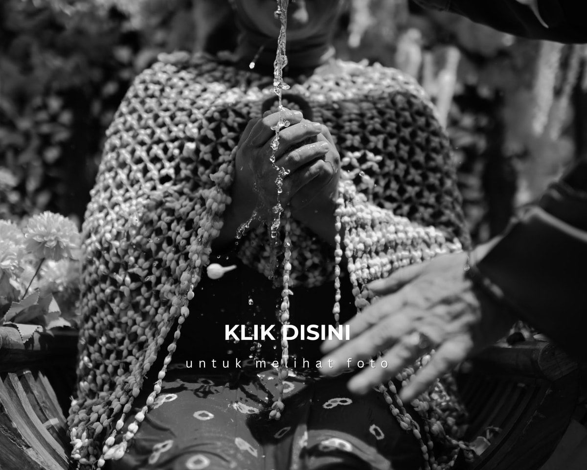 *Klik pada tulisan "KLIK DISINI" yang terdapat dalam foto, anda akan masuk kedalam blog yang berisi foto yang sama seperti di dalam link google drive..

Foto di dalam blog akan kami simpan selama-lamanya tetapi telah kami resize dengan ukuran kualitas foto yang lebih kecil.. kami sarankan setelah google drive terhapus silahkan masuk ke dalam blog agar dapat mengakses seluruh foto.