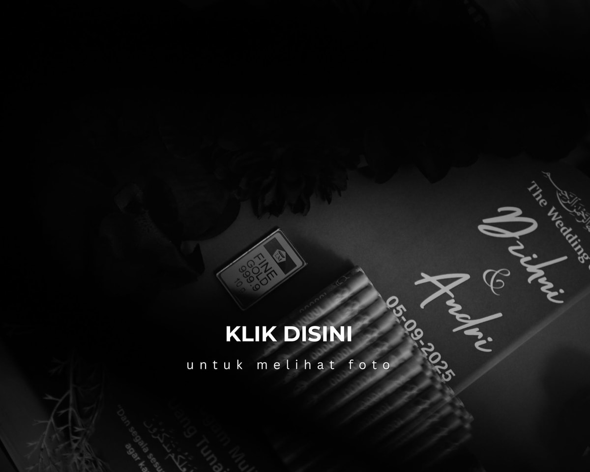 *Klik pada tulisan "KLIK DISINI" yang terdapat dalam foto, anda akan masuk kedalam blog yang berisi foto yang sama seperti di dalam link google drive..

Foto di dalam blog akan kami simpan selama-lamanya tetapi telah kami resize dengan ukuran kualitas foto yang lebih kecil.. kami sarankan setelah google drive terhapus silahkan masuk ke dalam blog agar dapat mengakses seluruh foto.