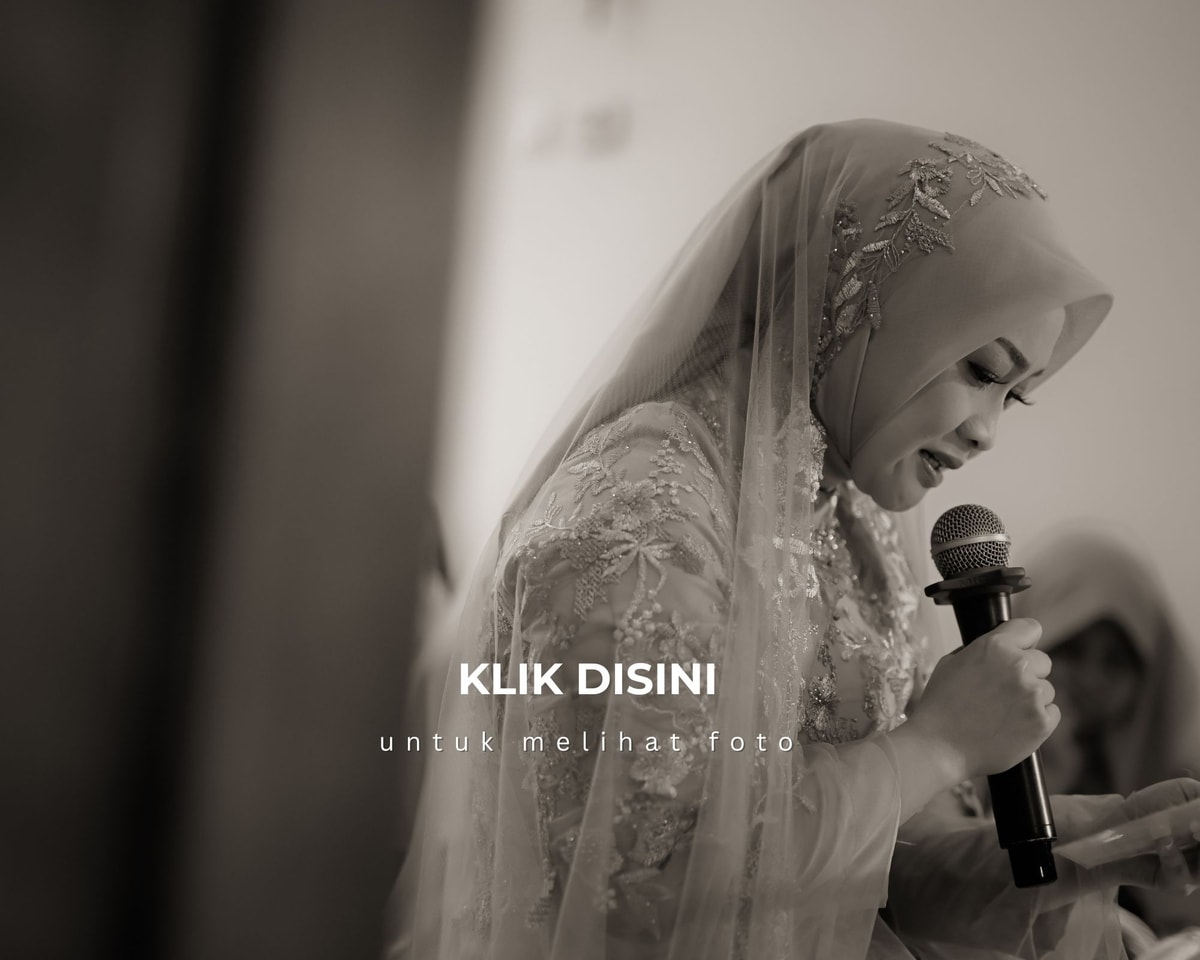 *Klik pada tulisan "KLIK DISINI" yang terdapat dalam foto, anda akan masuk kedalam blog yang berisi foto yang sama seperti di dalam link google drive..

Foto di dalam blog akan kami simpan selama-lamanya tetapi telah kami resize dengan ukuran kualitas foto yang lebih kecil.. kami sarankan setelah google drive terhapus silahkan masuk ke dalam blog agar dapat mengakses seluruh foto.