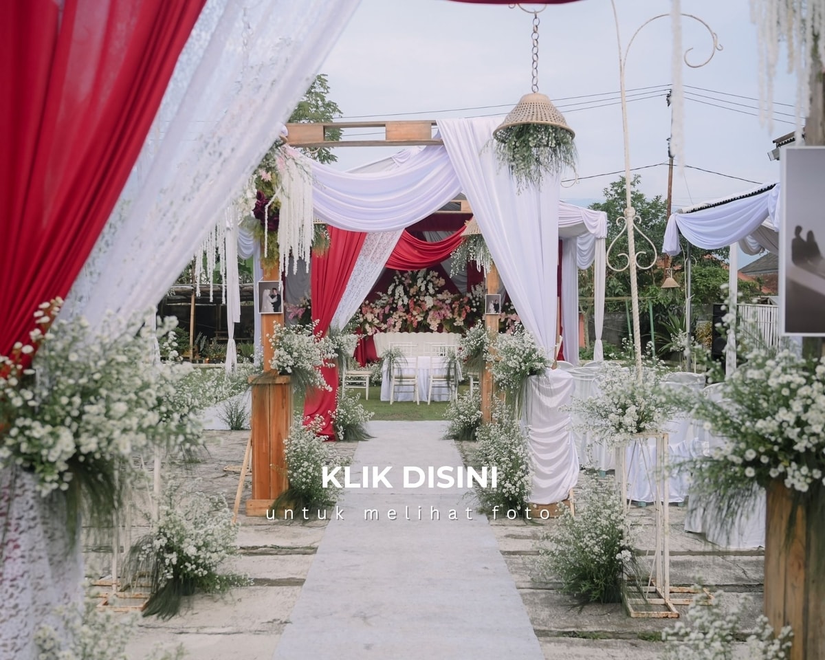*Klik pada tulisan "KLIK DISINI" yang terdapat dalam foto, anda akan masuk kedalam blog yang berisi foto yang sama seperti di dalam link google drive..

Foto di dalam blog akan kami simpan selama-lamanya tetapi telah kami resize dengan ukuran kualitas foto yang lebih kecil.. kami sarankan setelah google drive terhapus silahkan masuk ke dalam blog agar dapat mengakses seluruh foto.