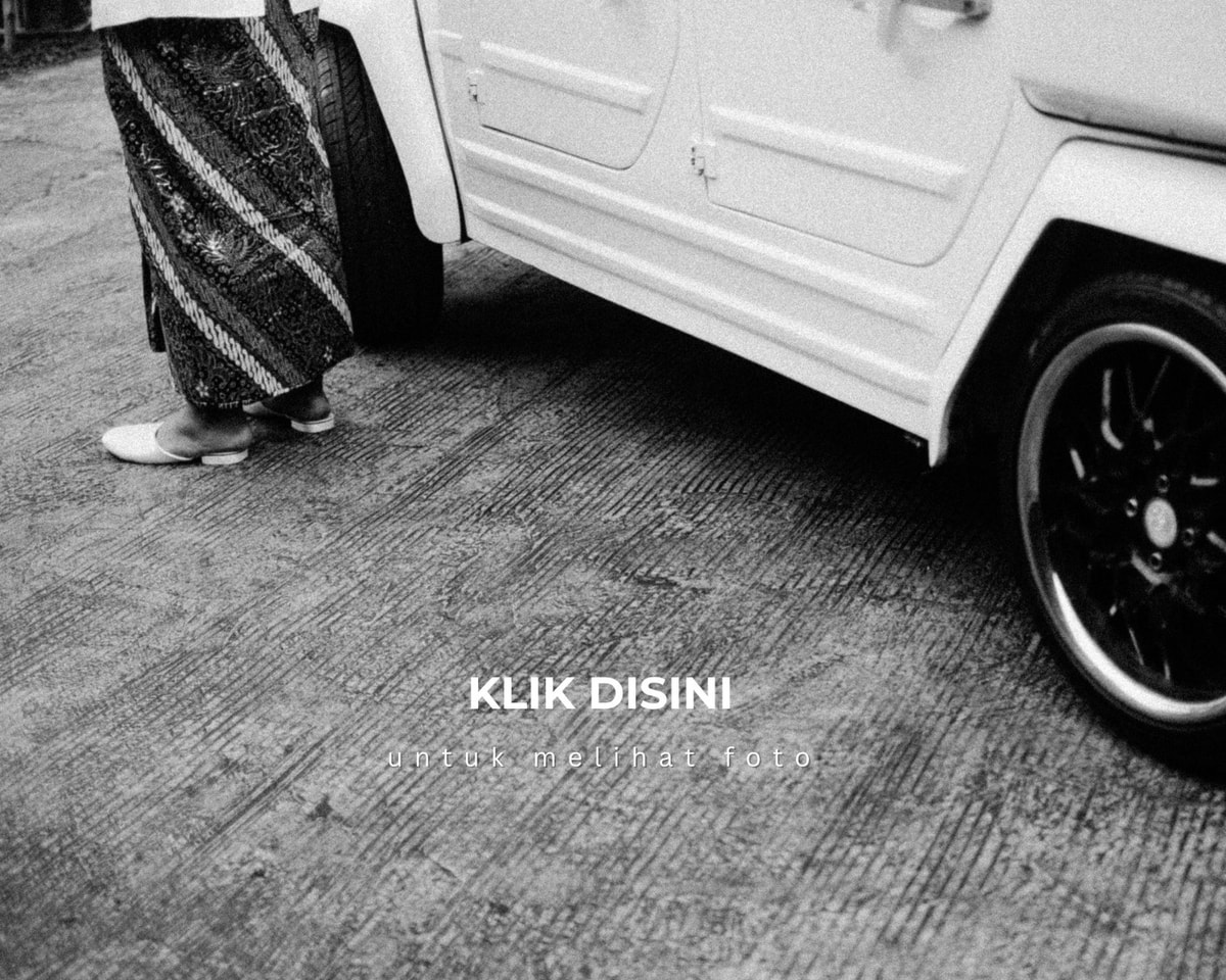 *Klik pada tulisan "KLIK DISINI" yang terdapat dalam foto, anda akan masuk kedalam blog yang berisi foto yang sama seperti di dalam link google drive..

Foto di dalam blog akan kami simpan selama-lamanya tetapi telah kami resize dengan ukuran kualitas foto yang lebih kecil.. kami sarankan setelah google drive terhapus silahkan masuk ke dalam blog agar dapat mengakses seluruh foto.