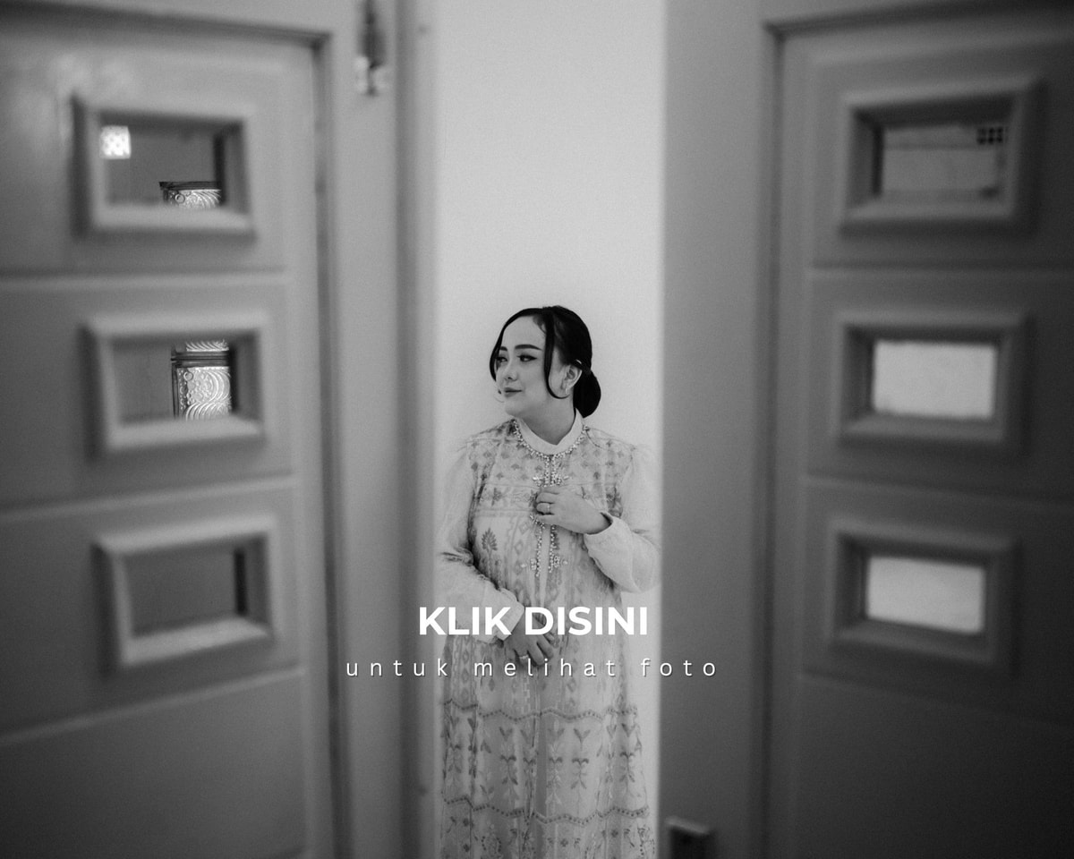 *Klik pada tulisan "KLIK DISINI" yang terdapat dalam foto, anda akan masuk kedalam blog yang berisi foto yang sama seperti di dalam link google drive..

Foto di dalam blog akan kami simpan selama-lamanya tetapi telah kami resize dengan ukuran kualitas foto yang lebih kecil.. kami sarankan setelah google drive terhapus silahkan masuk ke dalam blog agar dapat mengakses seluruh foto.