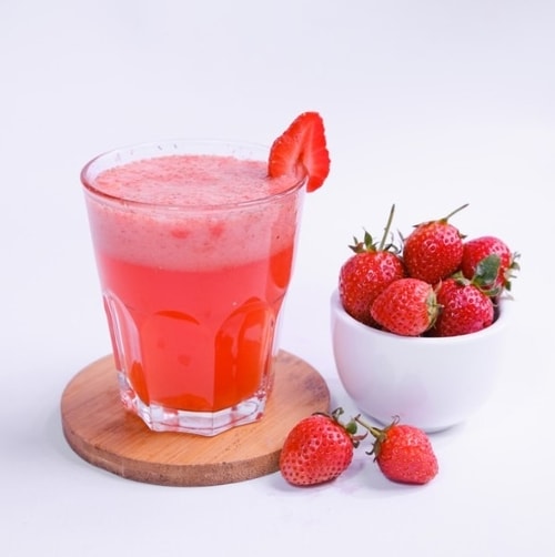 Jus Buah Strawberry - Fruiday Smootea