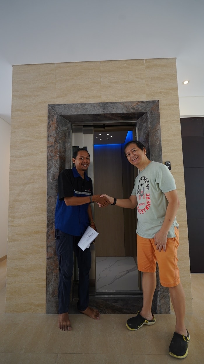 Pemasangan Home Lift Mewah 4 Lantai di Seafront Ancol!