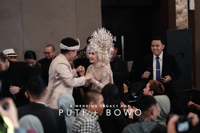 PUTI BOWO