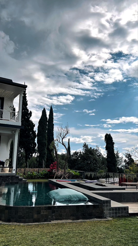 Area Pool Villa Sararéa