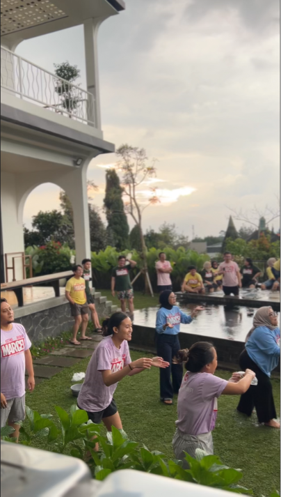 Games Pesan Berantai