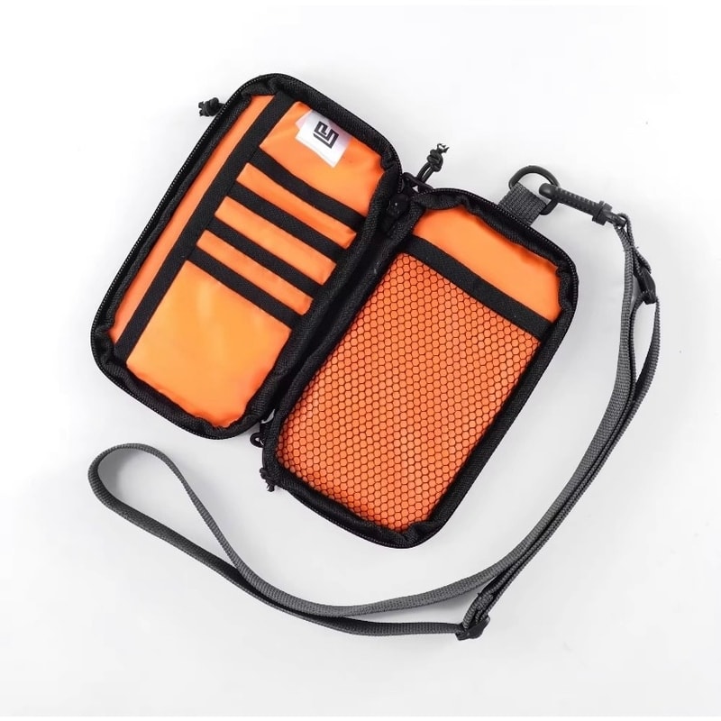display bagian dalam tas mini