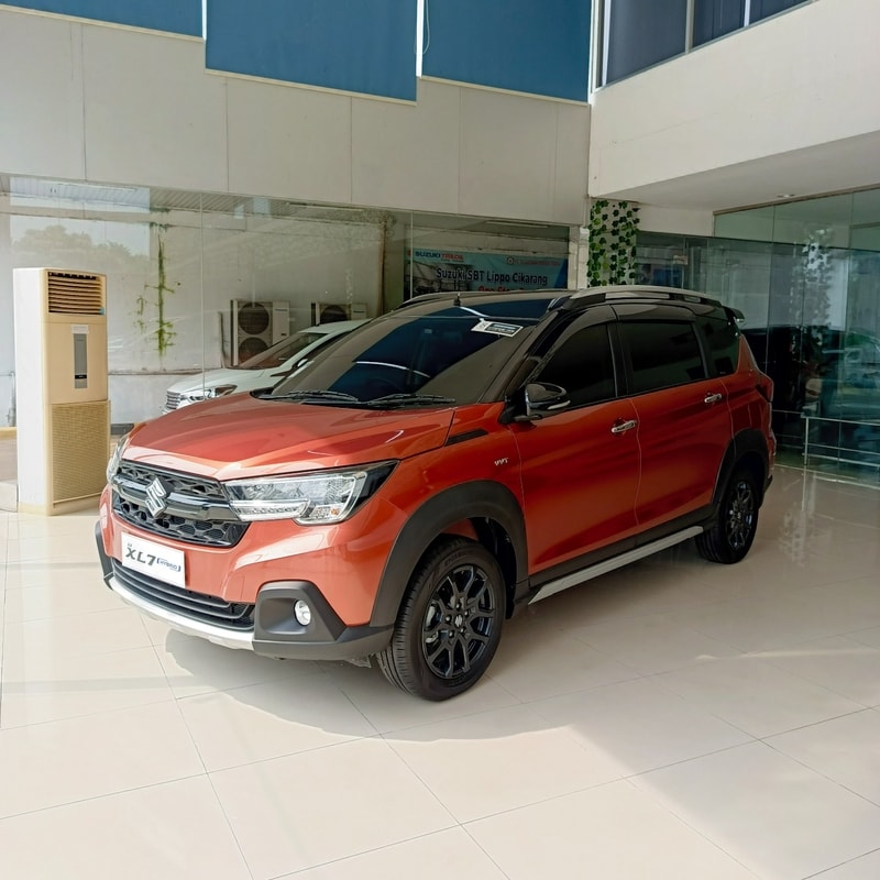 Kenapa Suzuki XL7 Jadi Pilihan SUV Terbaik di 2025?
