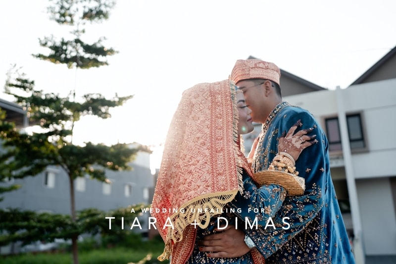 TIARA DIMAS